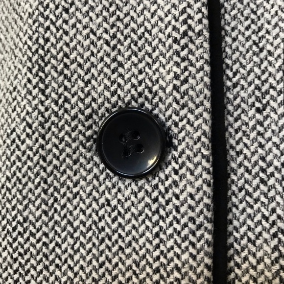 H&M skirt with side buttons - Picture 5 of 9